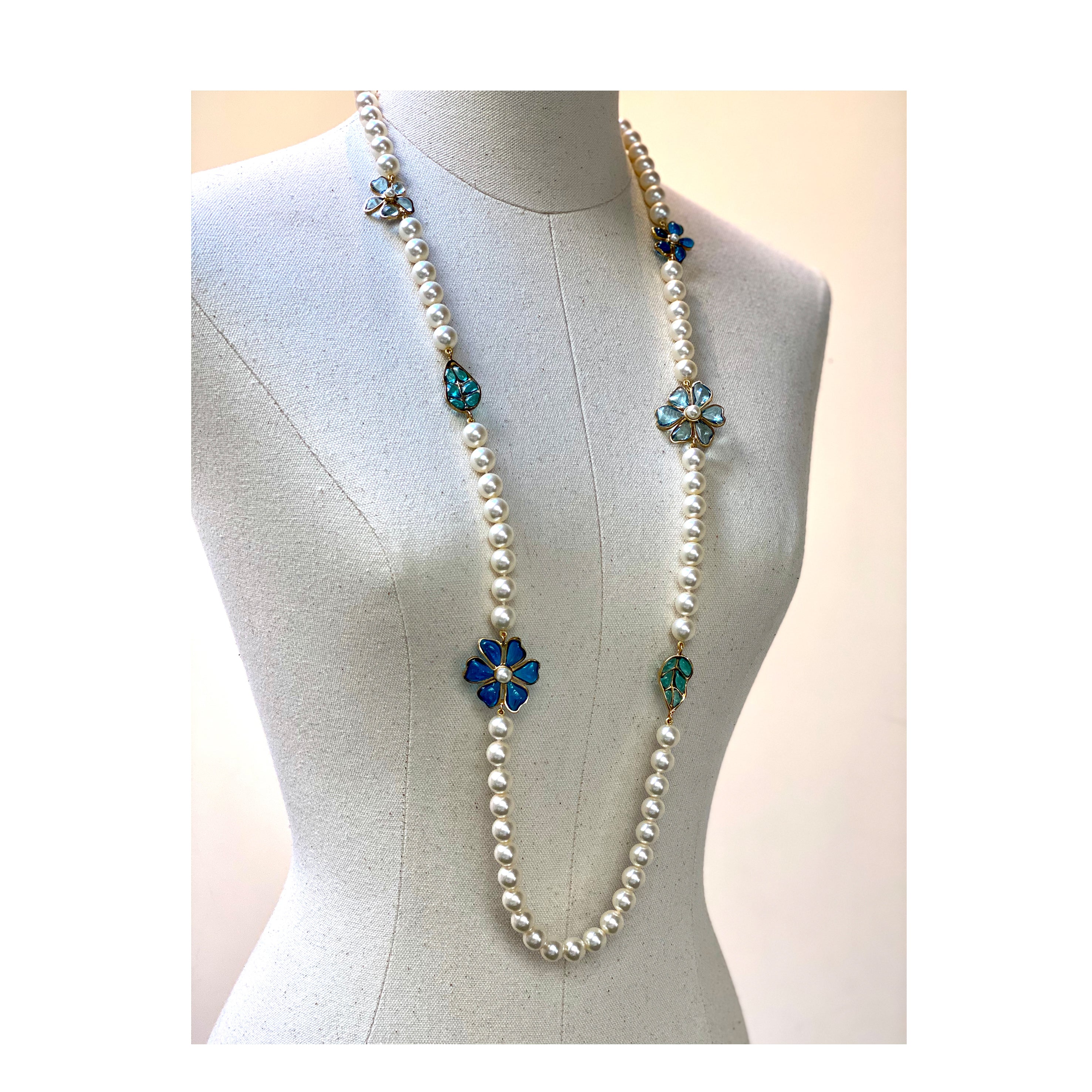 Vintage Pearl Garden Long Necklace